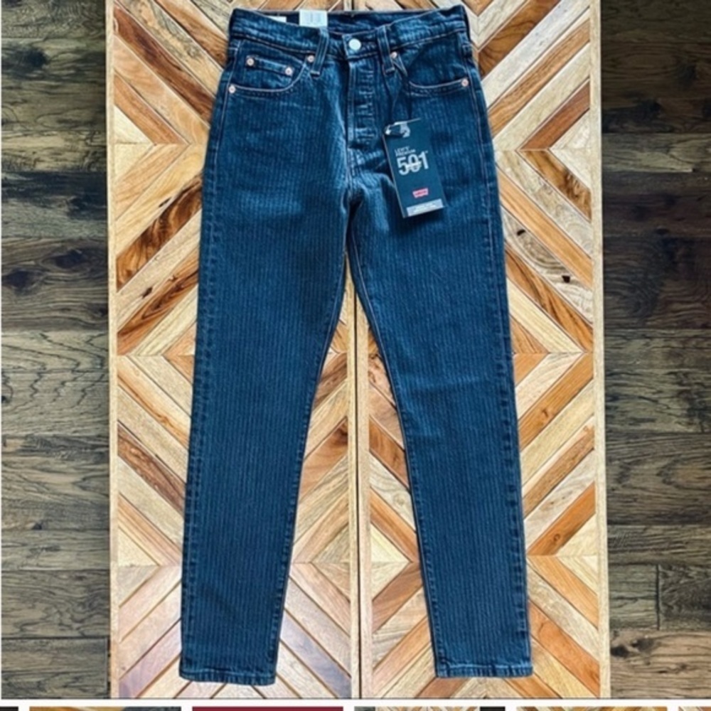 PREMIUM LEVIS 501 STRIPED SKINNY (GUC) - Picture 3 of 5